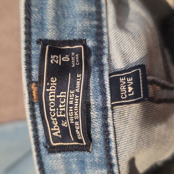 Abercrombie Light Blue Distressed Jeans - Picture 7 of 7